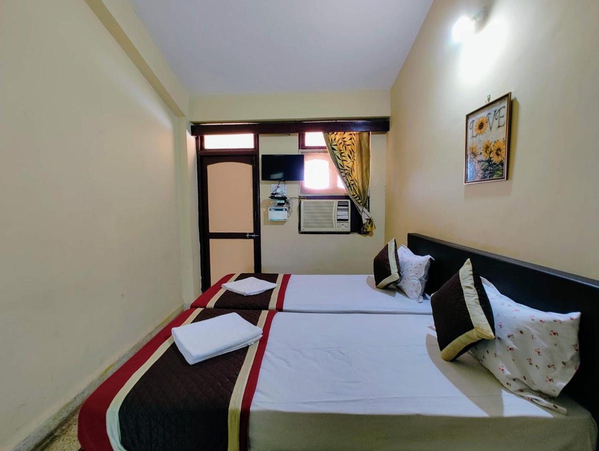 Sea View Resorts Bogmalo Bagian luar foto
