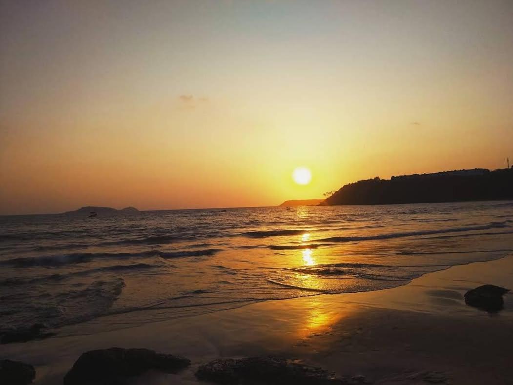 Sea View Resorts Bogmalo Bagian luar foto